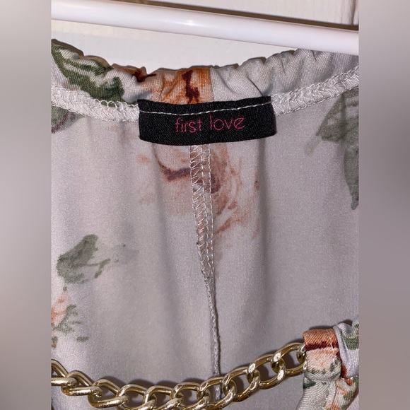 First Love 2x Floral Shirt with Gold Chain Detail - Picture 3 of 4